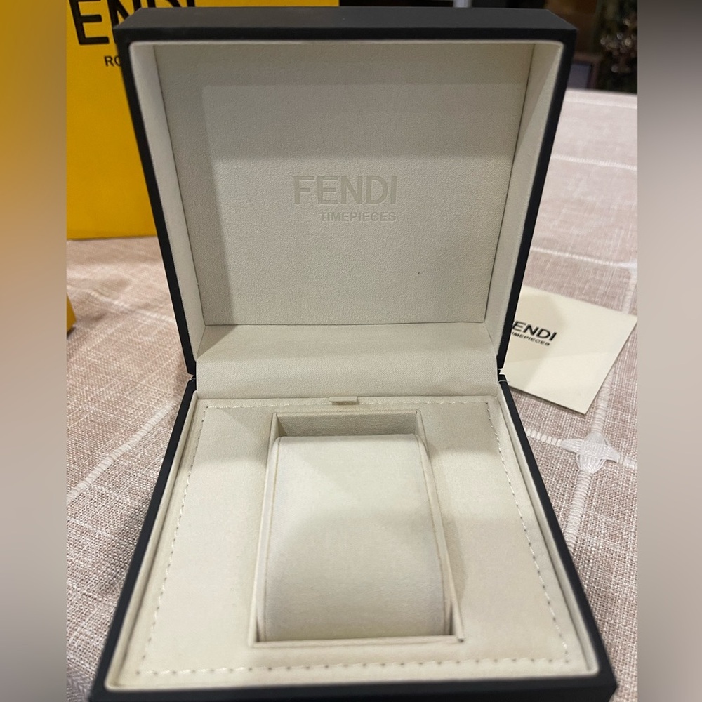 Brand new Fendi box and bag from a watch that was purchased. - Picture 3 of 7